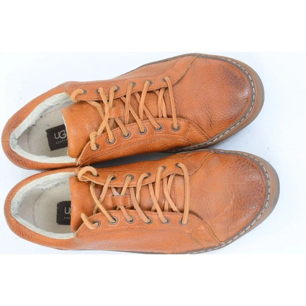 UGG Australia Men's 10.5M Kolman Leather Sneaker Low-top Lace Up Preppy Nautical